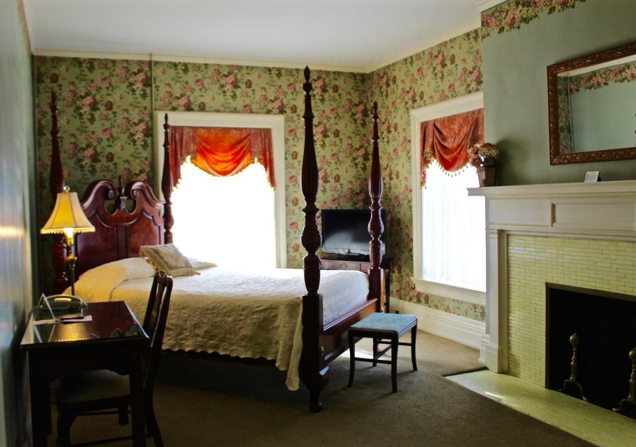 The Stockade Inn Скенектади Экстерьер фото